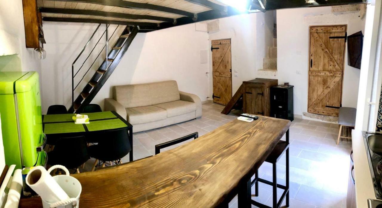 Dimora D'Errico - Monolocale Nel Centro Storico Apartman Carovigno Kültér fotó